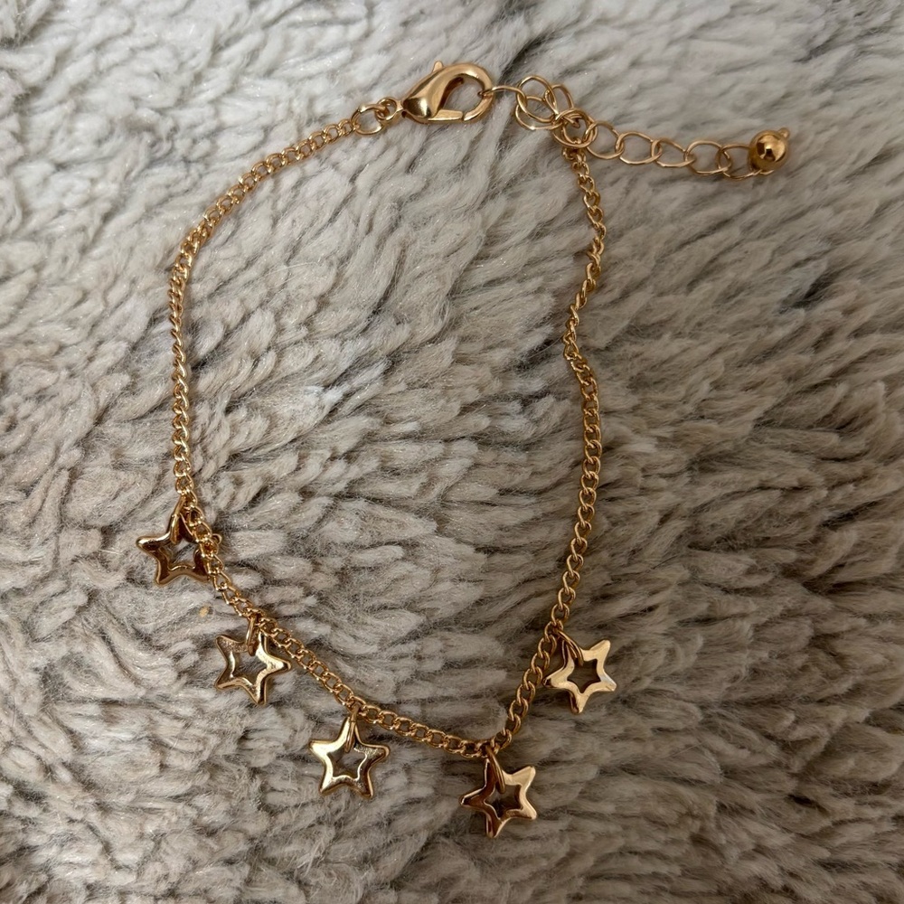 Gold stars bracelet